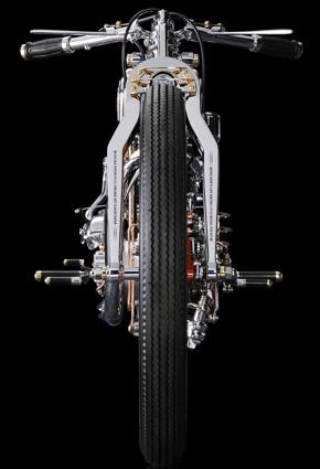 براعة يدويّة يظهرها شيكارا ناغاتا في صناعة الدرّاجة النارية شيكارا